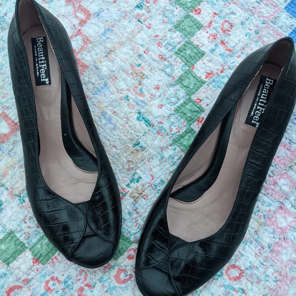 BeautiFeel Black Leather Heels Shoes Size 10/40